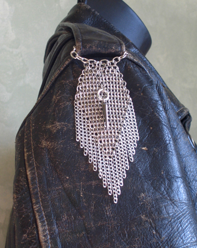 Euro 4-1 Mini Diamond Fringe Jacket Chain