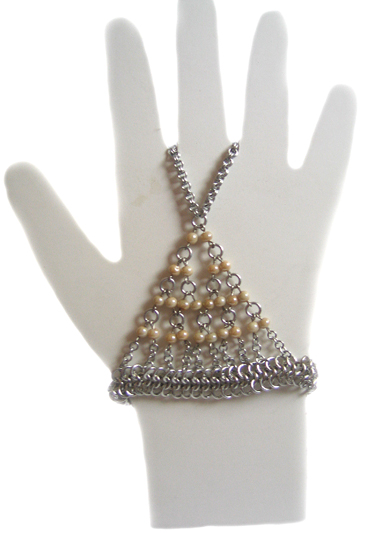 Handflower-Bead